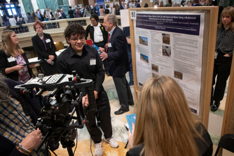 Warhawk earns Goldwater Scholarship for research